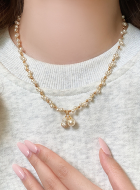 白色葫芦花生珍珠项链