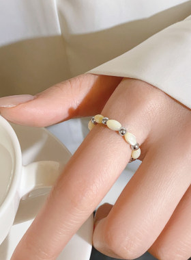 白色椭圆珠子串珠戒指小众设计