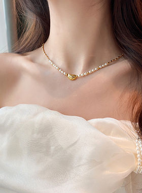 金色纹理花生串珠珍珠项链高级感