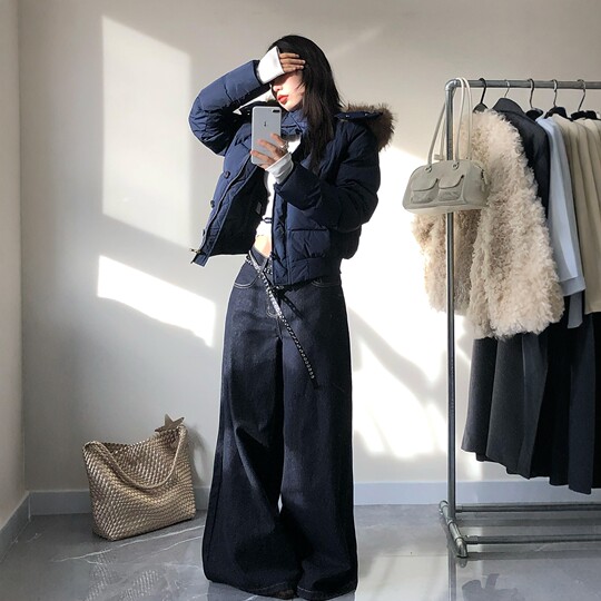 Fiona’s same style cotton coat in Southern District! Whoever wears it looks better