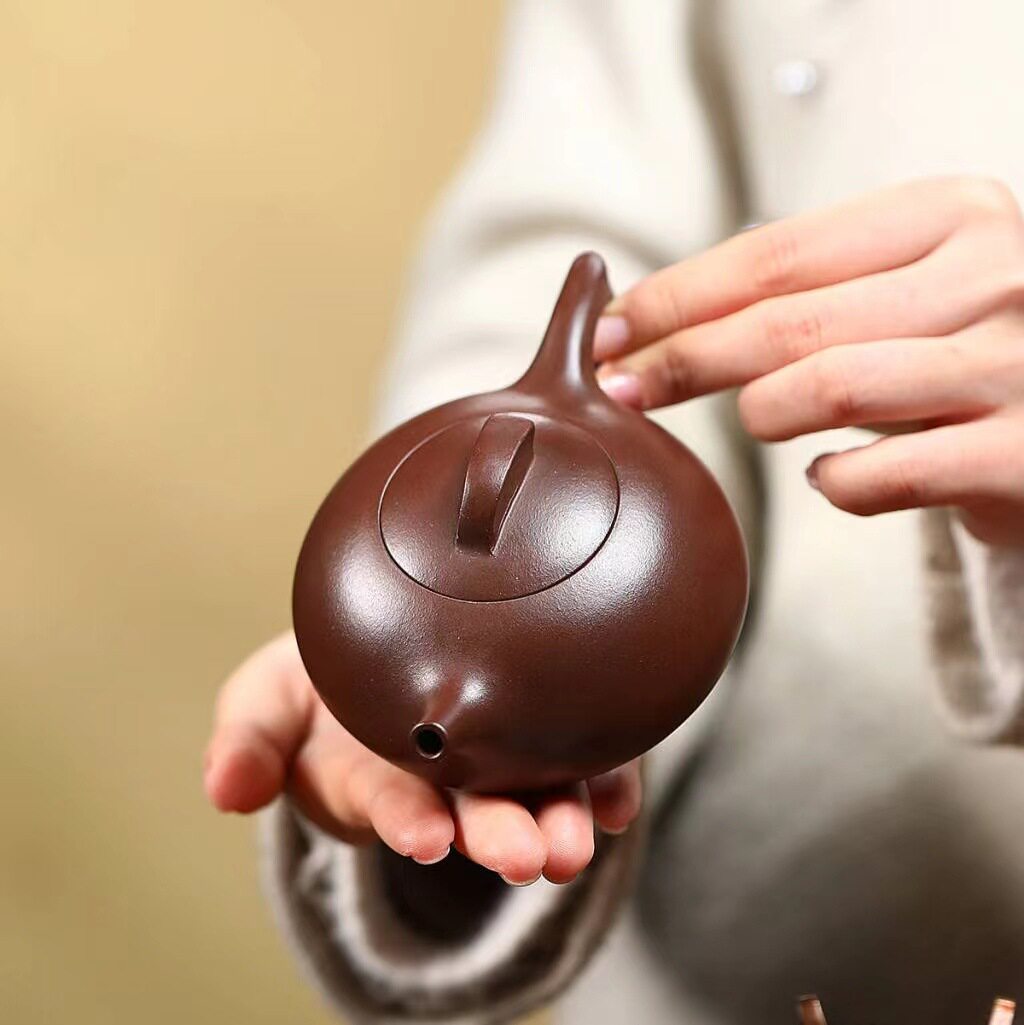 Authentic Yixing Lu Weiping purple clay teapot ore old purple clay Feihong line cloud teapot high-end teapot tea set gift