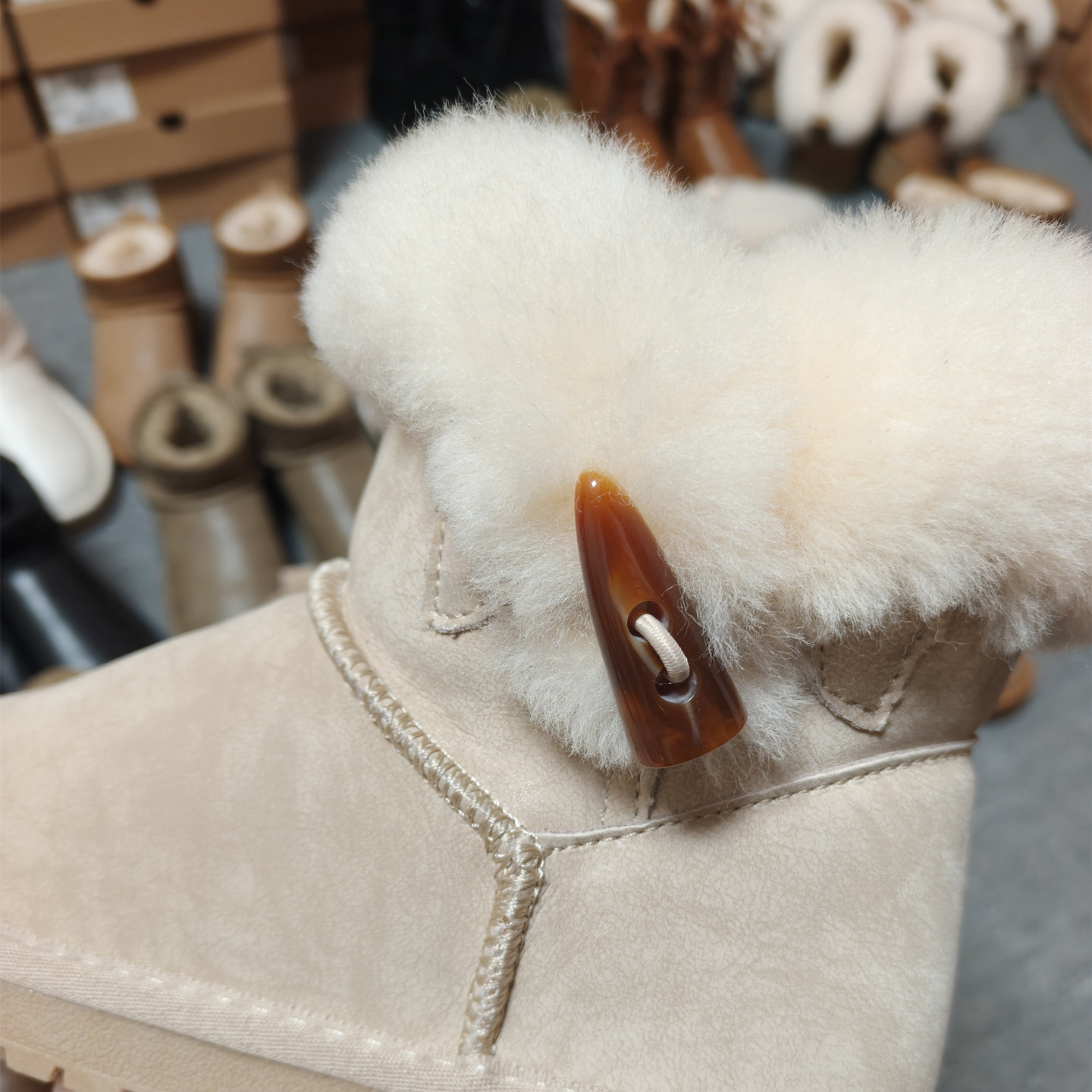 2025冬季新款防水雪地靴女休闲百搭牛角扣短靴加绒保暖真皮棉鞋子,淘宝优惠券,粉丝福利购,淘宝优惠卷