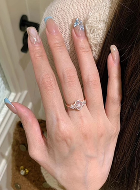 法式绮丽樱粉色贝母四叶草戒指