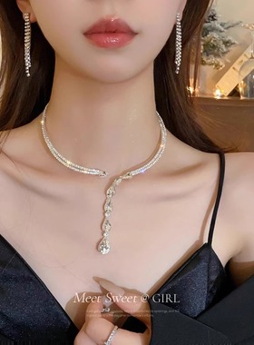 项链裙子配饰女款新款项链轻奢
