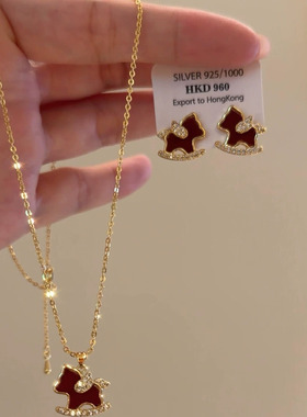 复古红色滴釉闪钻小马项链耳环