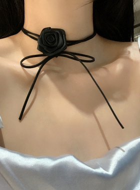 2025黑色玫瑰花朵项链女ins纯欲风锁骨链时髦系带choker绑带颈链