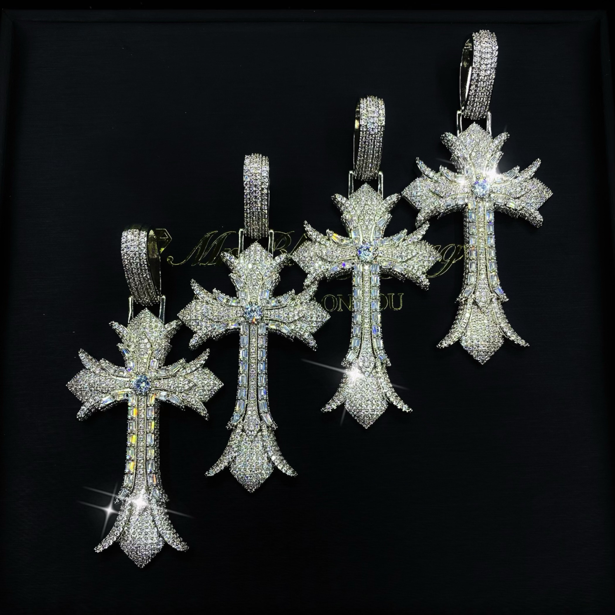 Mr.Blingggggg European and American hip-hop jewelry full diamond mixed mosaic palace style retro cross pendant