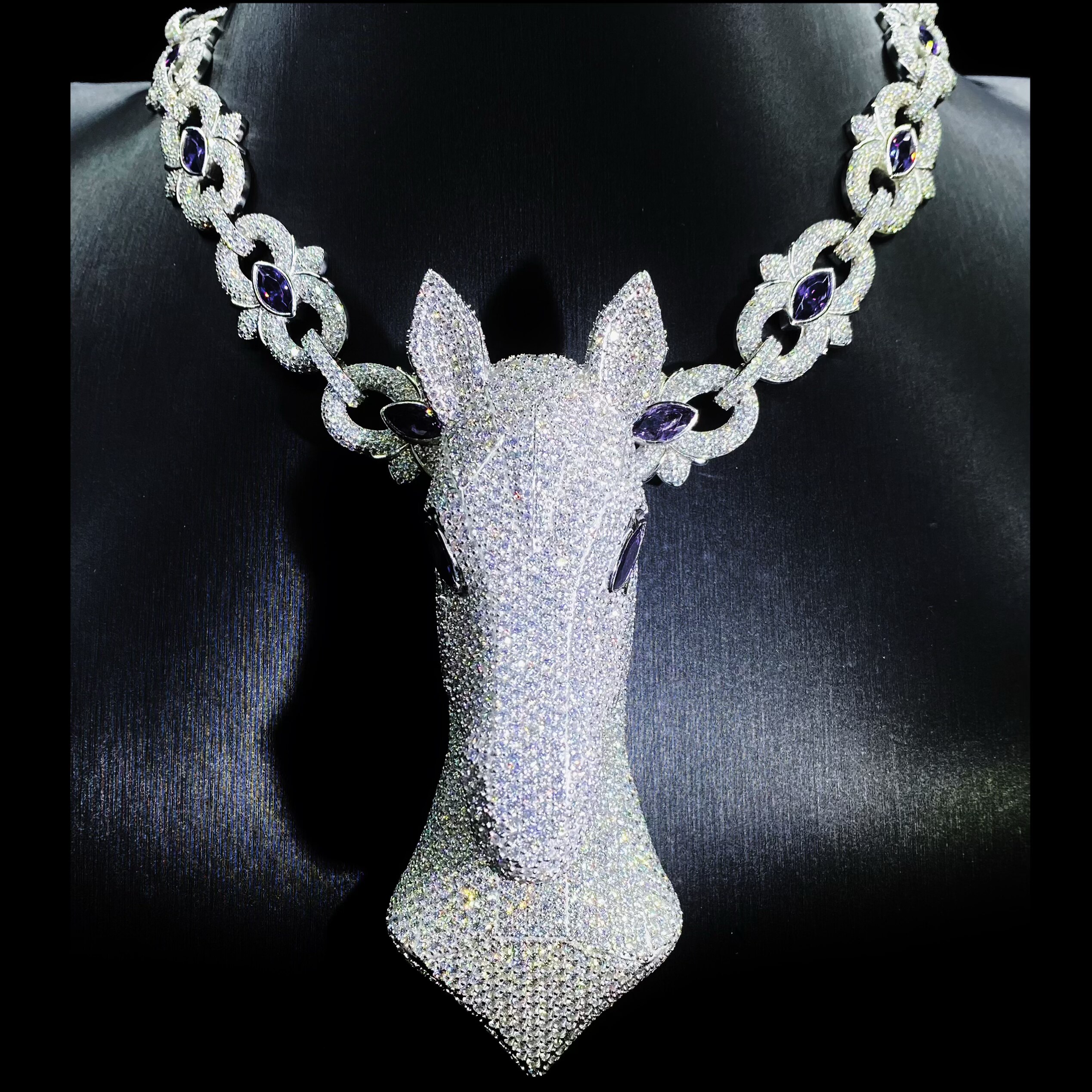 Mr.Blingggggg European and American hip-hop jewelry customized full-diamond horse head LOGO pendant one-piece Cuban necklace