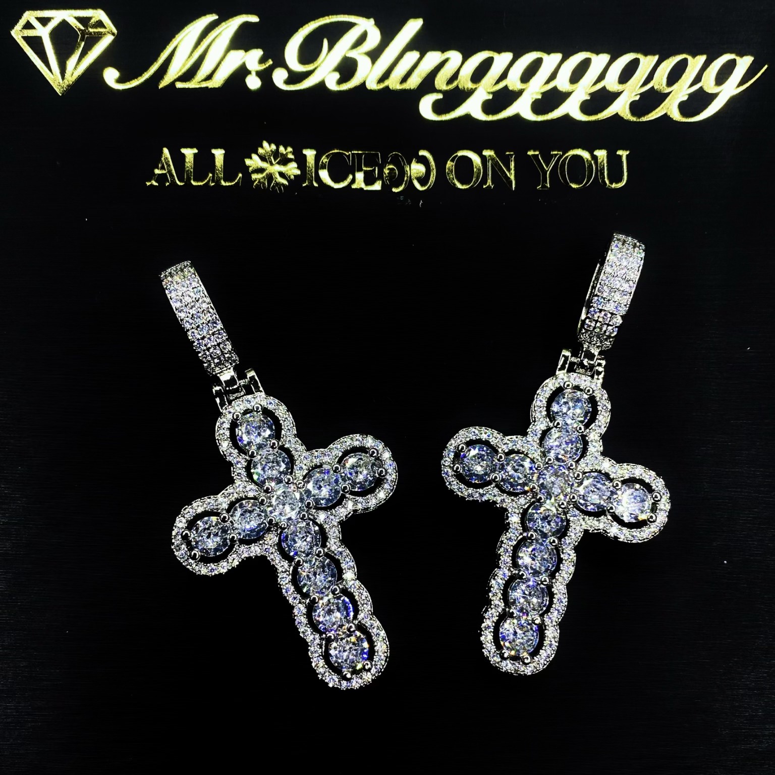 Mr.Blinggggg European and American hip-hop jewelry mixed inlay full diamond super flash cross couple street pendant
