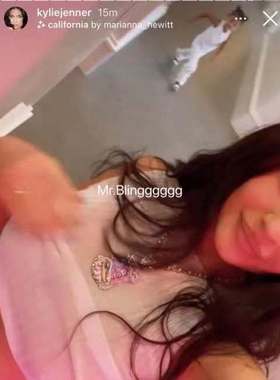 Mr.Bling蟑螂侠同款UTOPIA吊坠