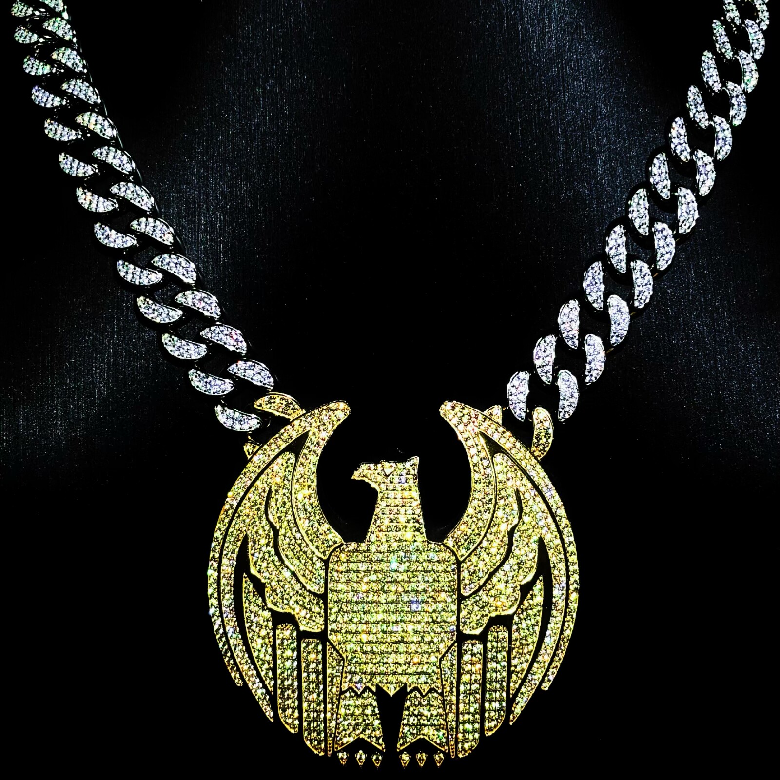 Mr.Blingggggg European and American hip-hop jewelry, private custom diamond-filled black robe picket necklace for the motherland