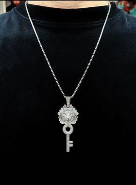 Mr.Bling潮流满钻狮王之匙吊坠