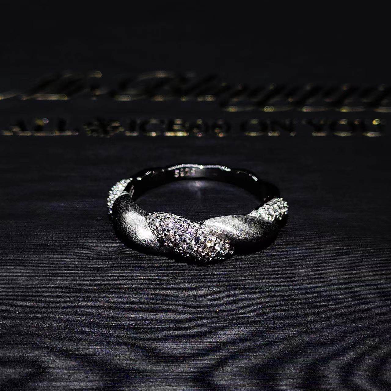 Mr.Blingggggg European and American Hip-Hop Jewelry S925 Silver Diamond-Inlaid Couple Diamond Ring with Brushed Craftsmanship