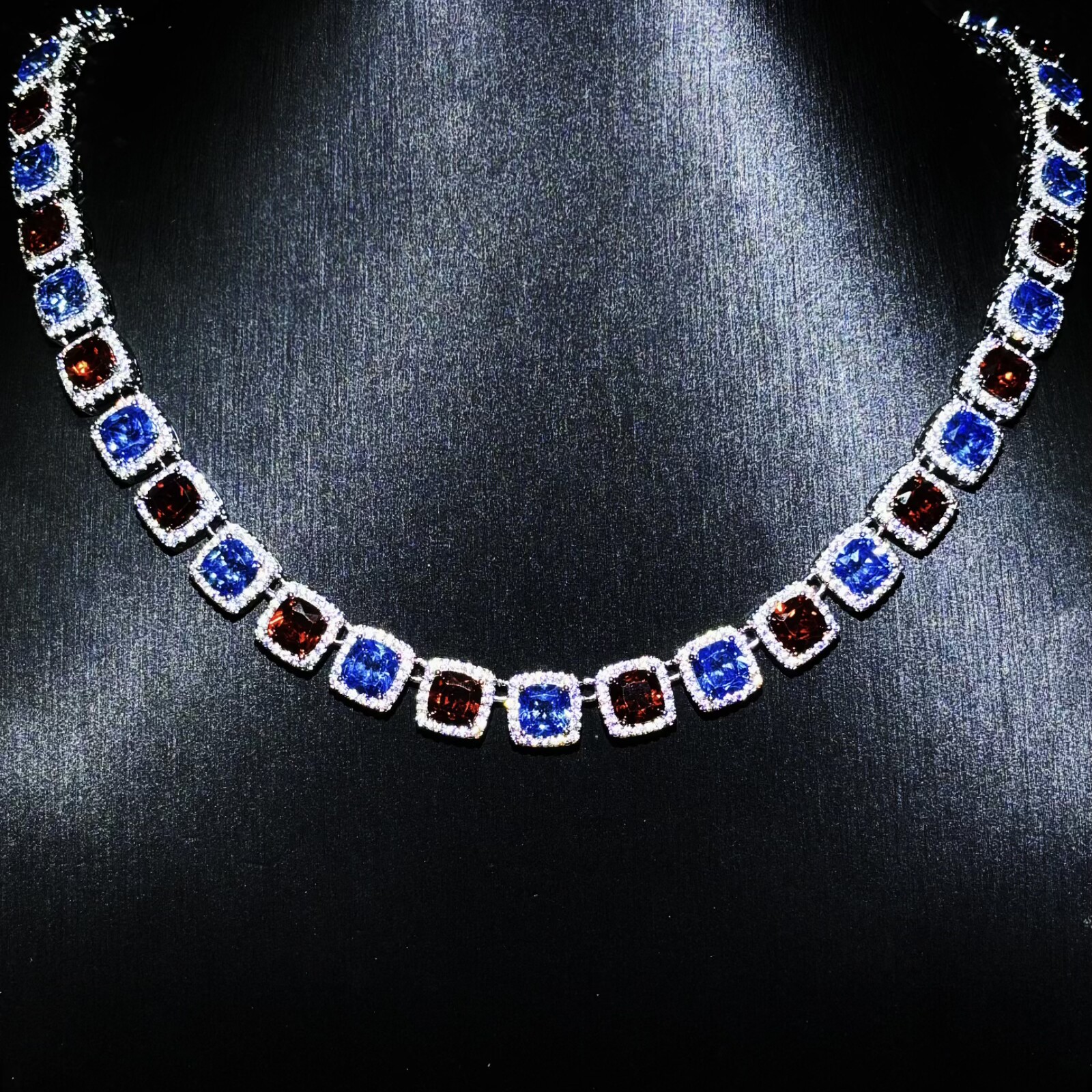 Mr.Blingggggg European and American hip-hop jewelry 10mm full diamond mixed inlaid custom red and blue rock candy necklace