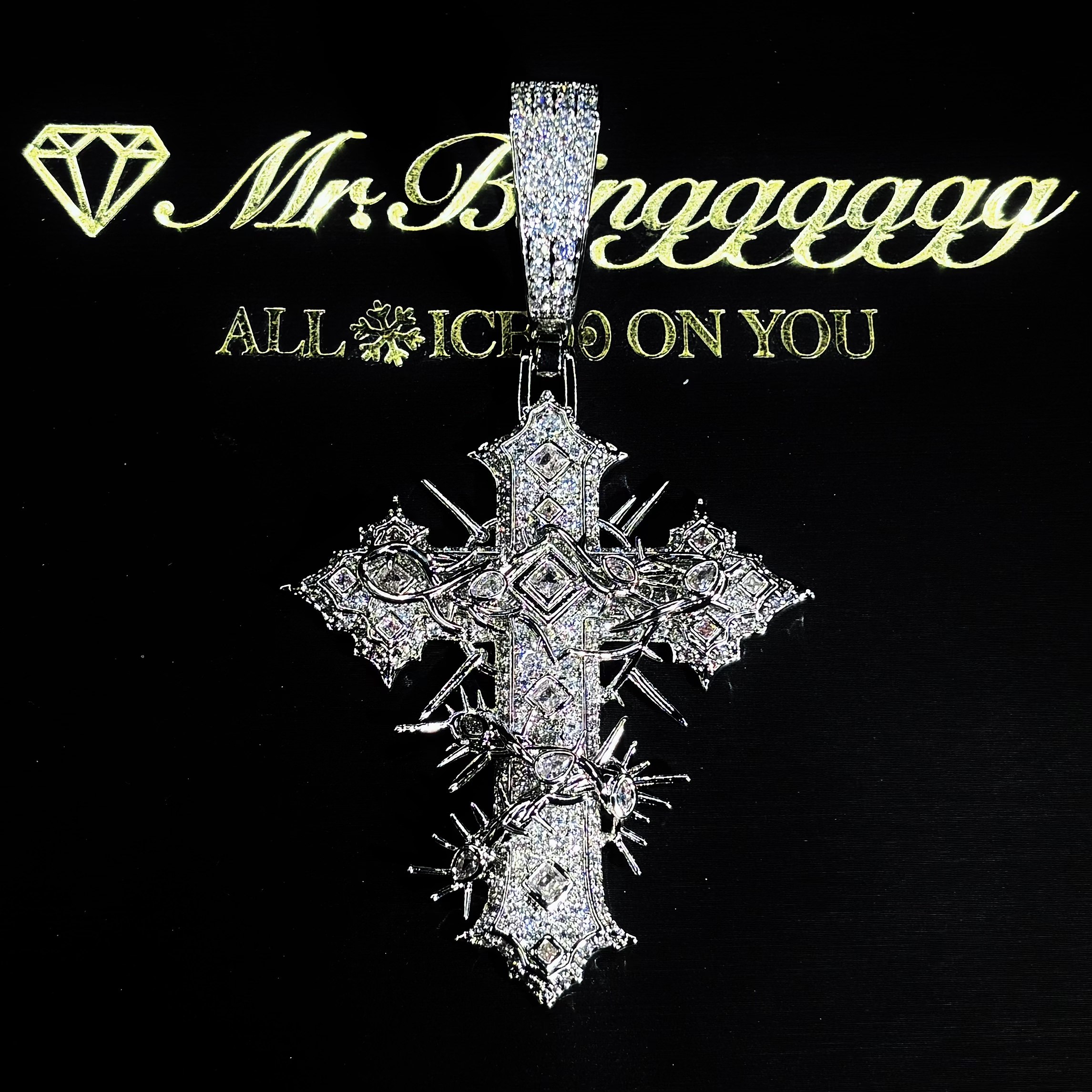 Mr.Blingggggg European and American hip-hop jewelry full of diamonds and high-end dark spikes and thorns cross pendant