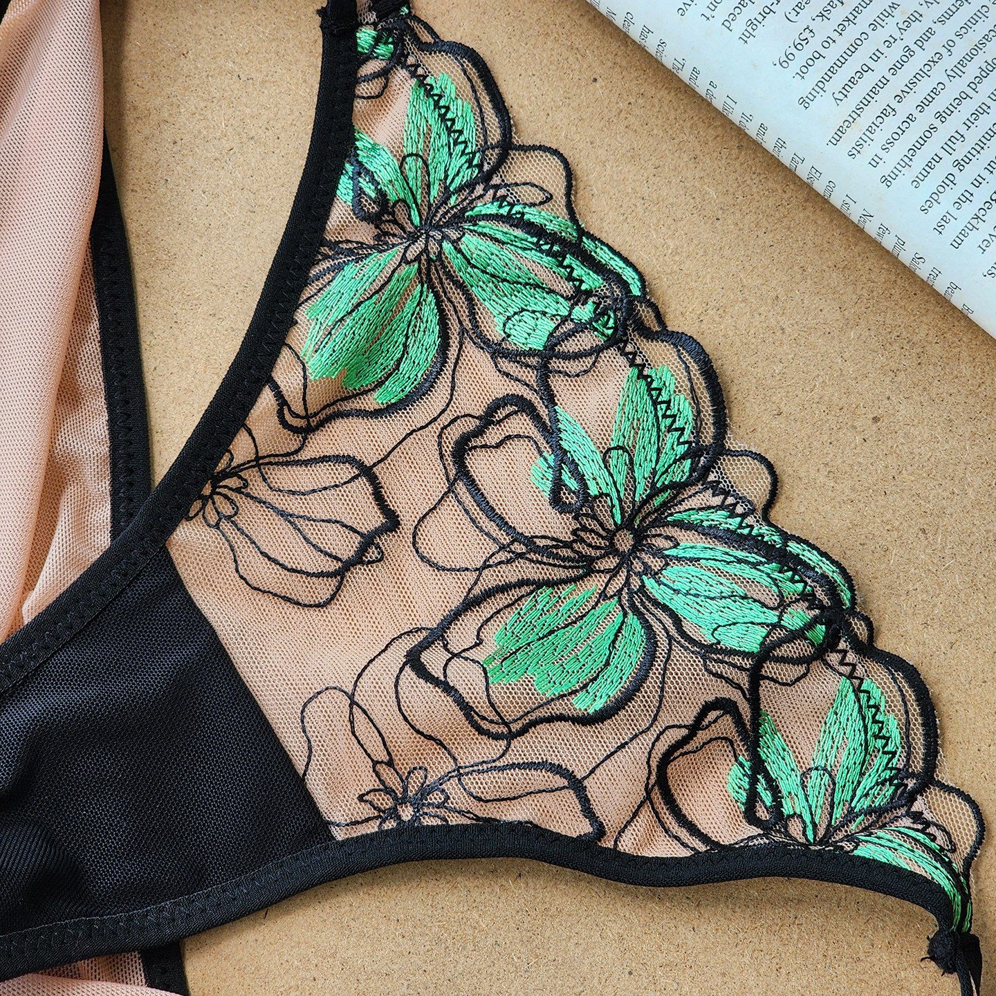 内裤女士蕾丝性感花瓣刺绣纯欲棉内裆2025新款薄款女生三角裤大码,淘宝优惠券,粉丝福利购,淘宝优惠卷