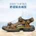 Giày nam lạc đà / lạc đà 2018 xu hướng hè giản dị sandal cao co giãn nhẹ Giày đi biển Velcro sandal nam - Sandal