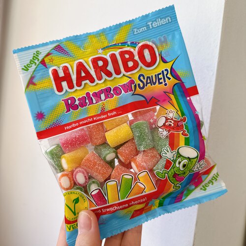 德国HARIBO哈瑞宝酸砂彩虹像素牵手小熊软糖金熊恋爱糖酸爽果汁糖 - 图1