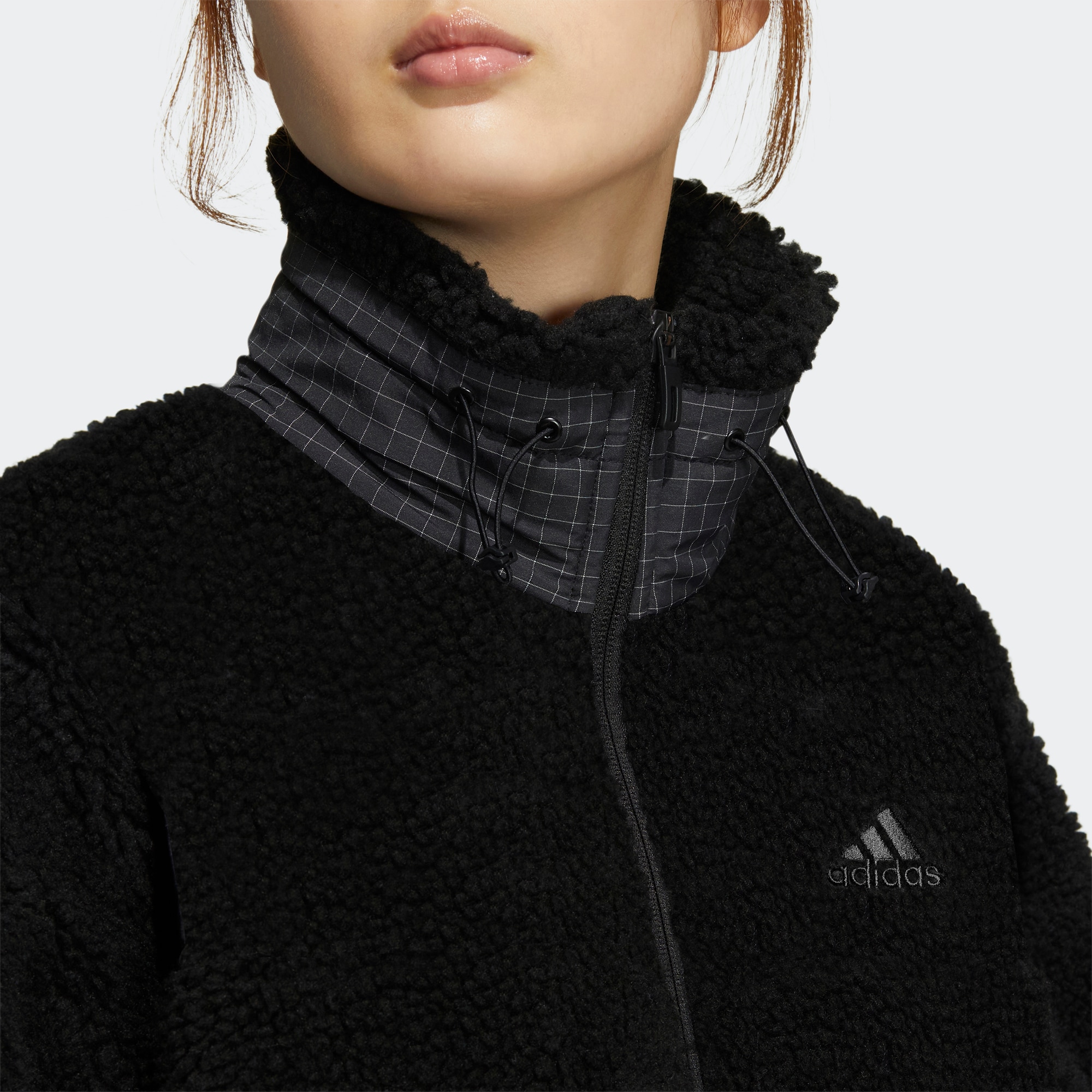 Adidas外套女子羊羔绒保暖立领运动防风夹克HM7099 7096 7097 - 图3