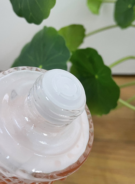 佩蜜美白祛斑精华液228ml水乳二合一露皙兰