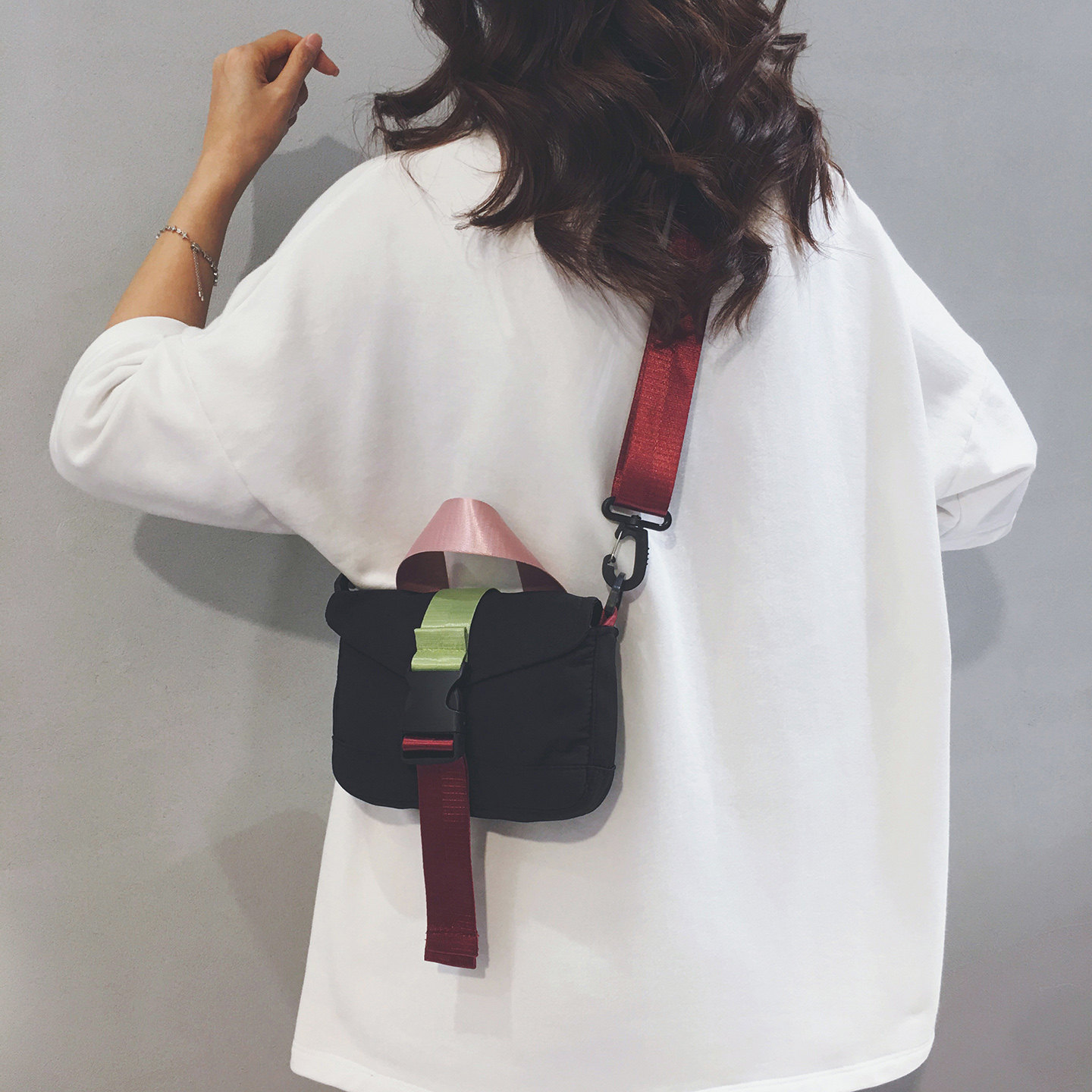 Lightweight waterproof nylon bag women's commuting small square bag 2026 new fashion outdoor sports shoulder crossbody bag