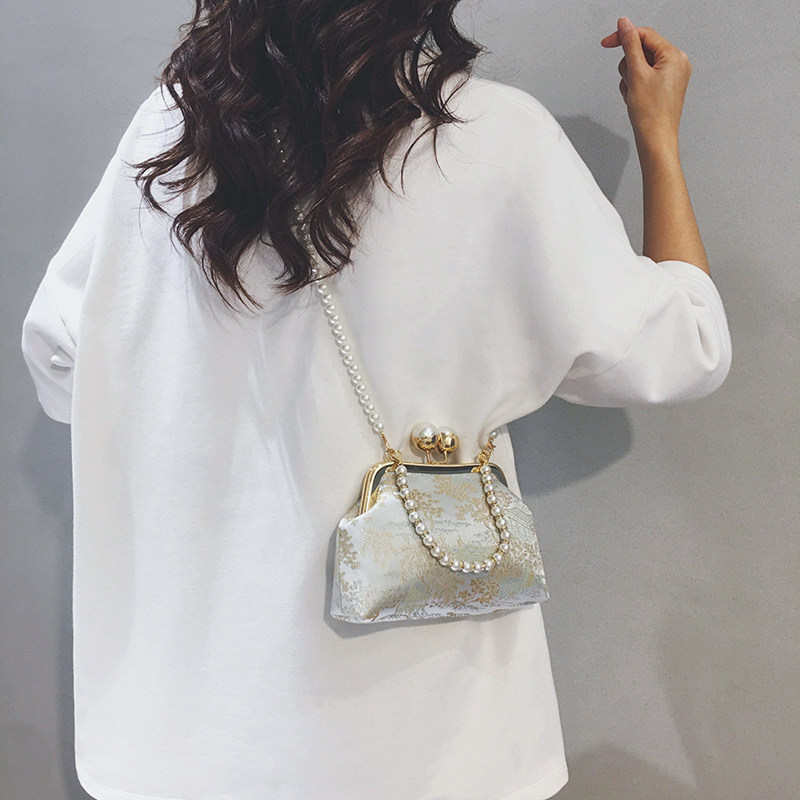 复古新中式国风刺绣包女2025新款珍珠链条手提贝壳包轻奢斜挎小包,淘宝优惠券,粉丝福利购,淘宝优惠卷