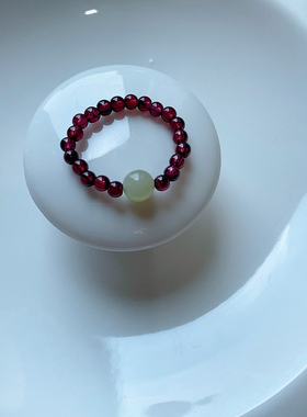 纯天然收藏级酒红石榴石和田玉戒指女款圆珠指环转运珠招财紫牙乌