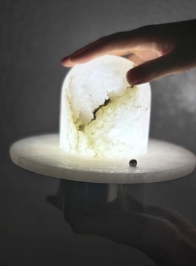 极简现代样板间软装床头柜氛围小夜灯天然云石触摸三色无线台灯