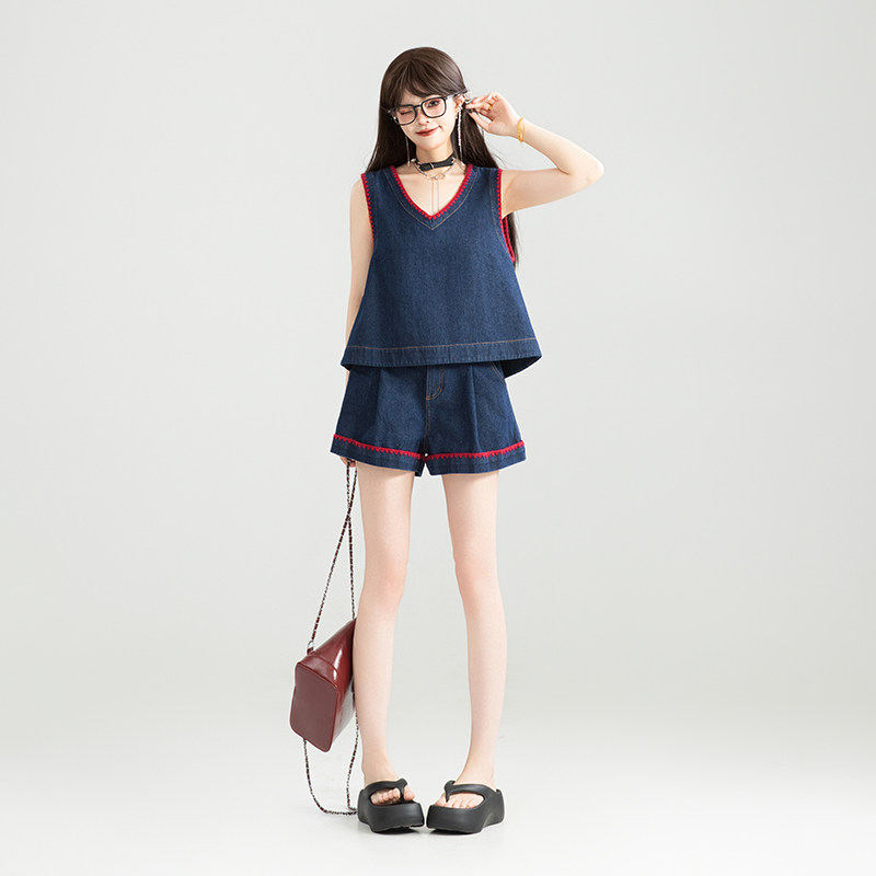KEIKO 鬼马少女感牛仔套装夏季减龄蝴蝶结刺绣v领背心+短裤两件套,淘宝优惠券,粉丝福利购,淘宝优惠卷