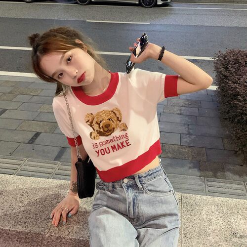 网红小熊刺绣撞色短袖冰丝针织衫女夏季修身露脐短款上衣配高腰裤 - 图0