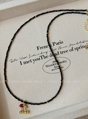 甜酷风黑色串珠樱桃吊坠项链
