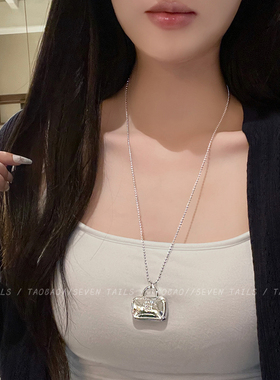 小众手提包吊坠项链百搭设计感