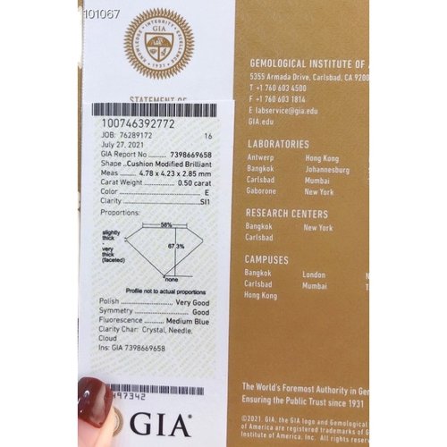 好的设计总会一遍又一遍的被翻牌 Gia50分垫形63分豪华伴钻-图3