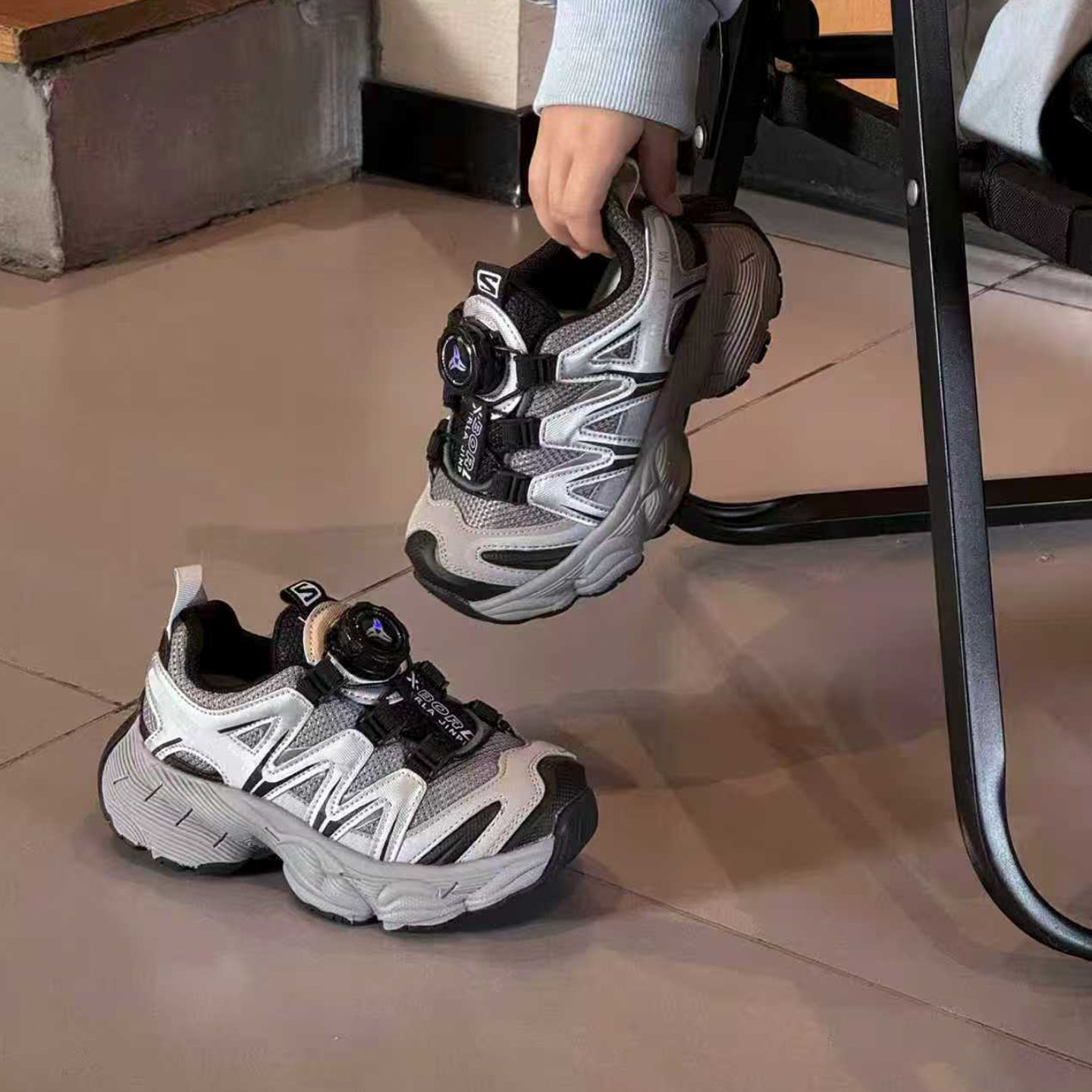 韩版旋纽扣童鞋2026春款儿童运动鞋男童户外登山鞋女童厚底老爹鞋,淘宝优惠券,粉丝福利购,淘宝优惠卷