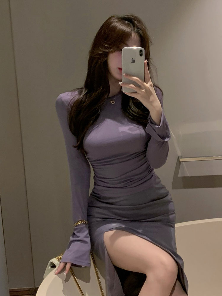 纯欲风烟紫色气质性感套装女长袖T恤纯欲风修身上衣+高腰开衩皮裙 - 图0