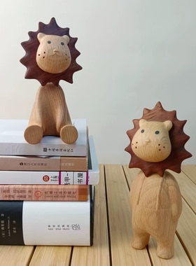 小狮子实木桌面可爱卡通动物原木伴手礼创意饰品装饰摆件手工摆件