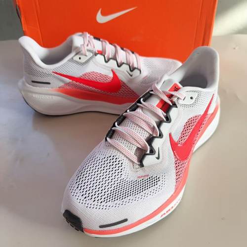 Nike Pegasus41 PRM女款白红色防滑耐磨透气低帮跑步鞋FD2723-109 - 图1