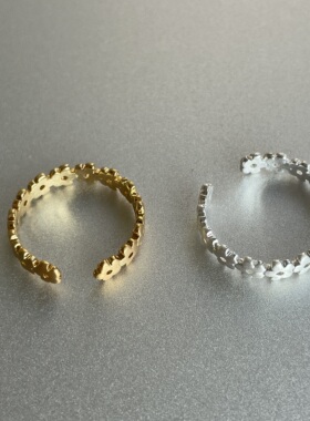 可爱花花。金银色镂空拉丝质感戒指环开口设计可调节时髦复古精致