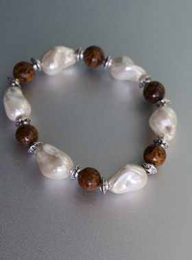 恬静幽光。人造天然珍珠花杂色石珠弹力松紧手链时髦清冷高级中式