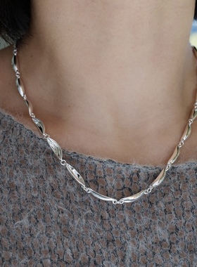 明亮月牙。闪亮金银色简约水滴设计精致项链时髦百搭个性叠戴高级