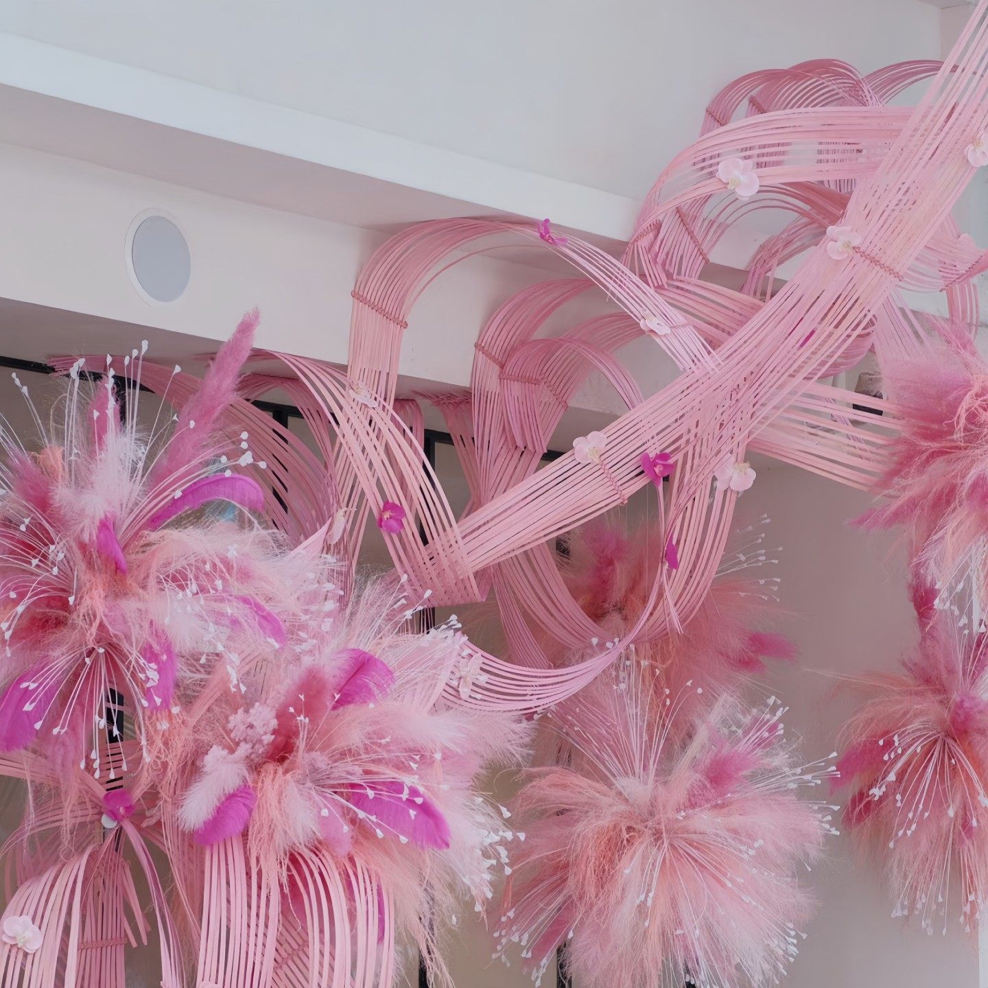 春节粉色竹片仿真花艺氛围装置竹排店铺走廊造景美陈打卡摆件布置,淘宝优惠券,粉丝福利购,淘宝优惠卷