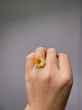 微钩向日葵戒指女新款甜美爱心戒指成品纯手工钩织80号蕾丝线钩织