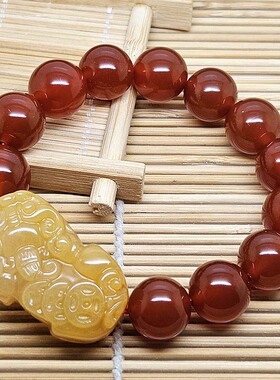 天然玉髓红玛瑙貔貅手链