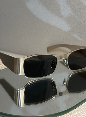 2025新款长方形金属感太阳眼镜