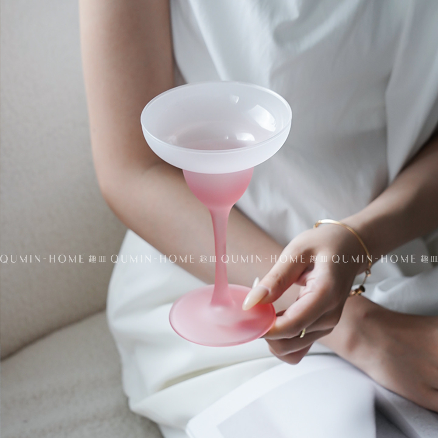 趣皿高级感玻璃高脚杯气泡酒杯子微醺特调鸡尾酒杯家用马天尼酒杯,淘宝优惠券,粉丝福利购,淘宝优惠卷