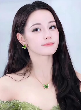 薄荷曼波绿色蝴蝶项链独特小众高级感简约精致锁骨链轻奢时尚配饰