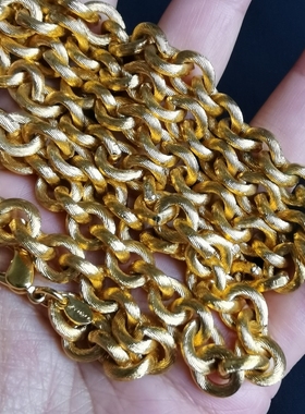 Vintage Monet 金色刷纹长项链