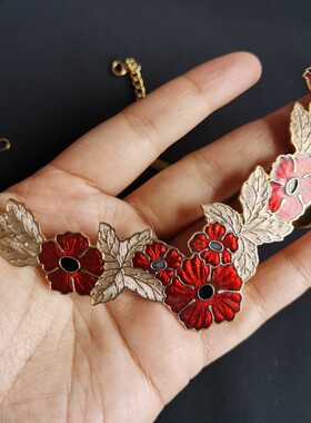 Vintage Fish&Crown 红色花朵项链