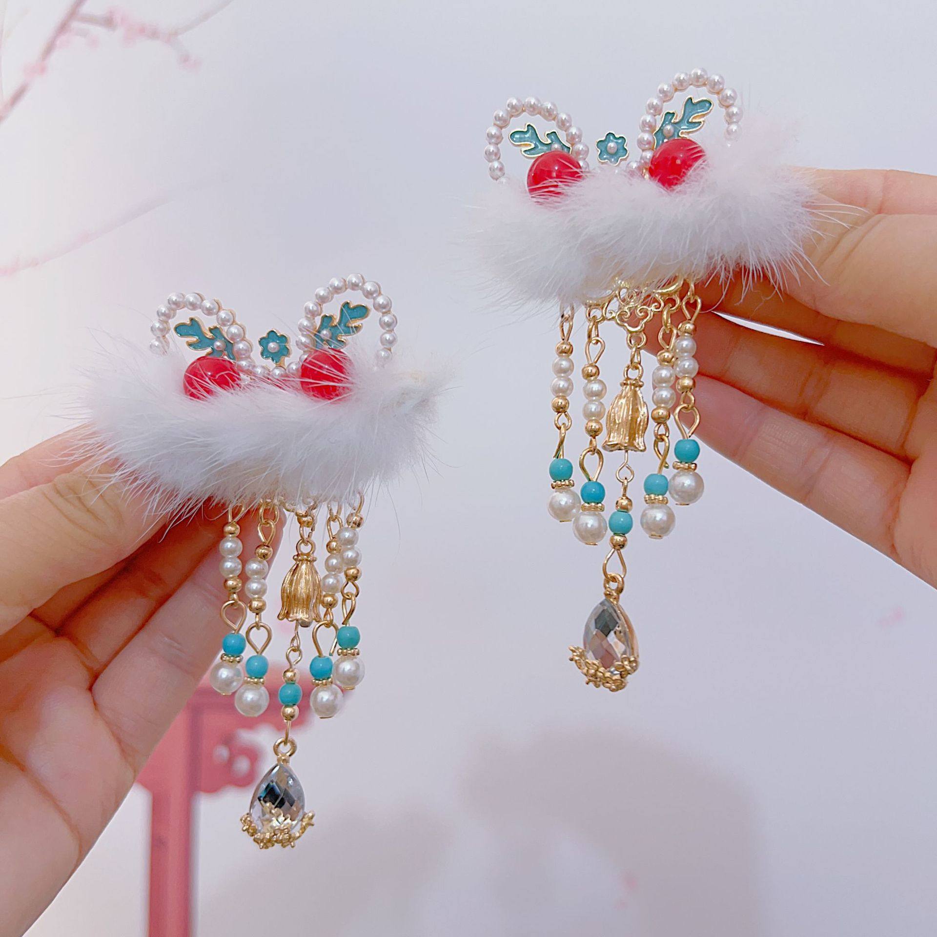 超仙古典醒狮毛绒流苏发夹古风新年边夹鸭嘴夹复古汉服日常发卡子,淘宝优惠券,粉丝福利购,淘宝优惠卷