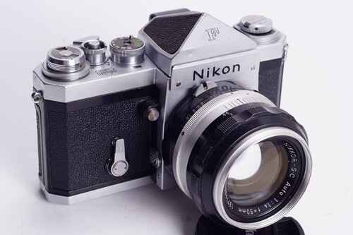 尼康 NIKON 大F 尖顶日本光学早期+50/1.4 白嘴 套机 135胶片单反 - 图0